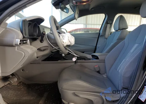 2023 Hyundai Elantra Sel z USA, uszkodzony, nr VIN KMHLM4AG2PU609240